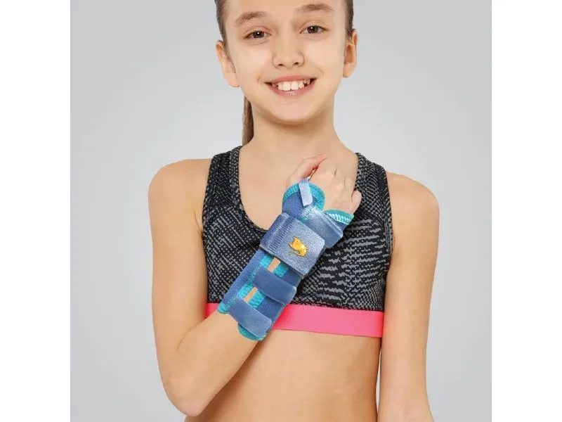 UM Pediatric Wrist Cockup Splint  - PED-03